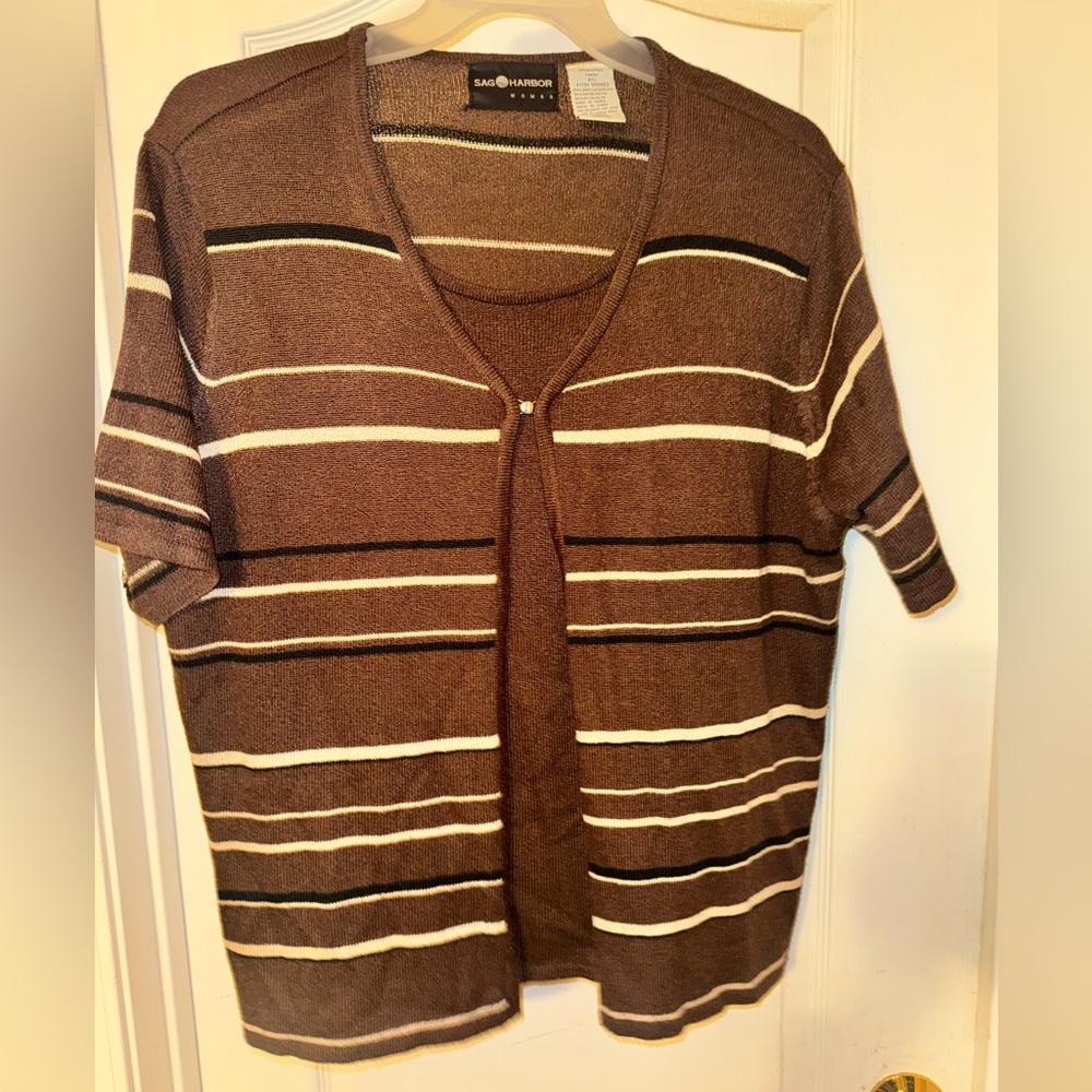 Sag Harbor Brown and White Short Sleeve Sweater / Blouse - EUC